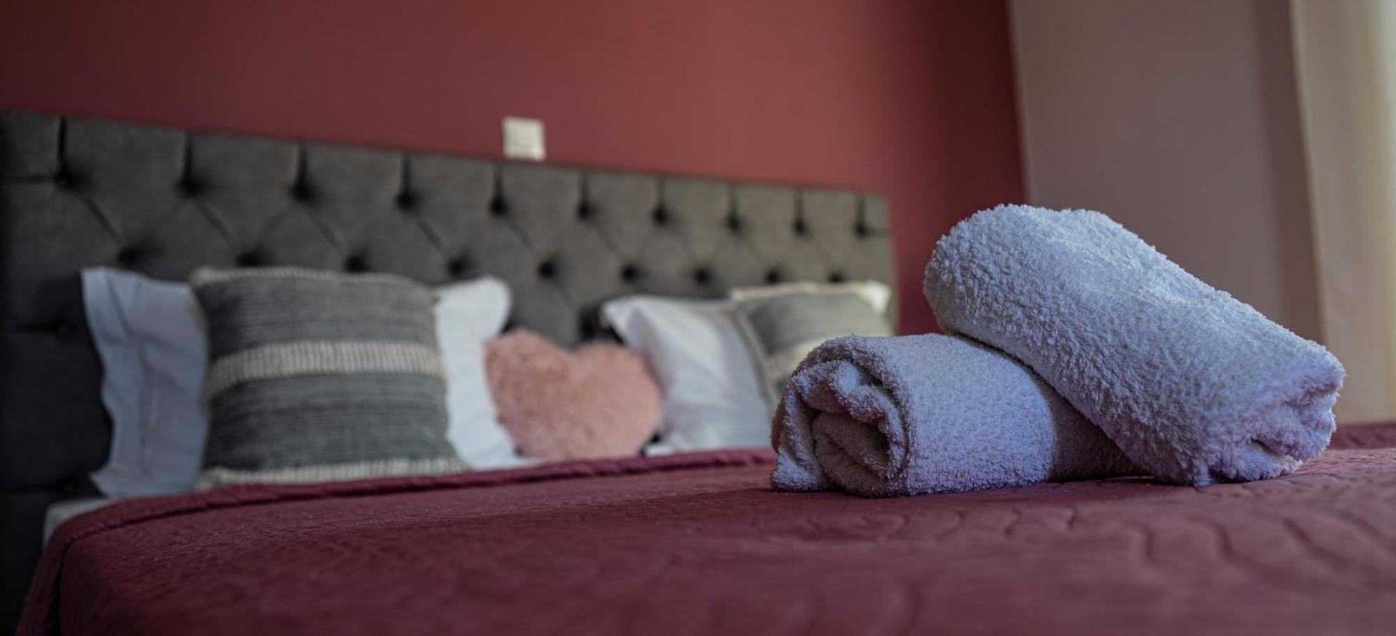 Nikitas Apartments & Suites Kanáli Eksteriør bilde