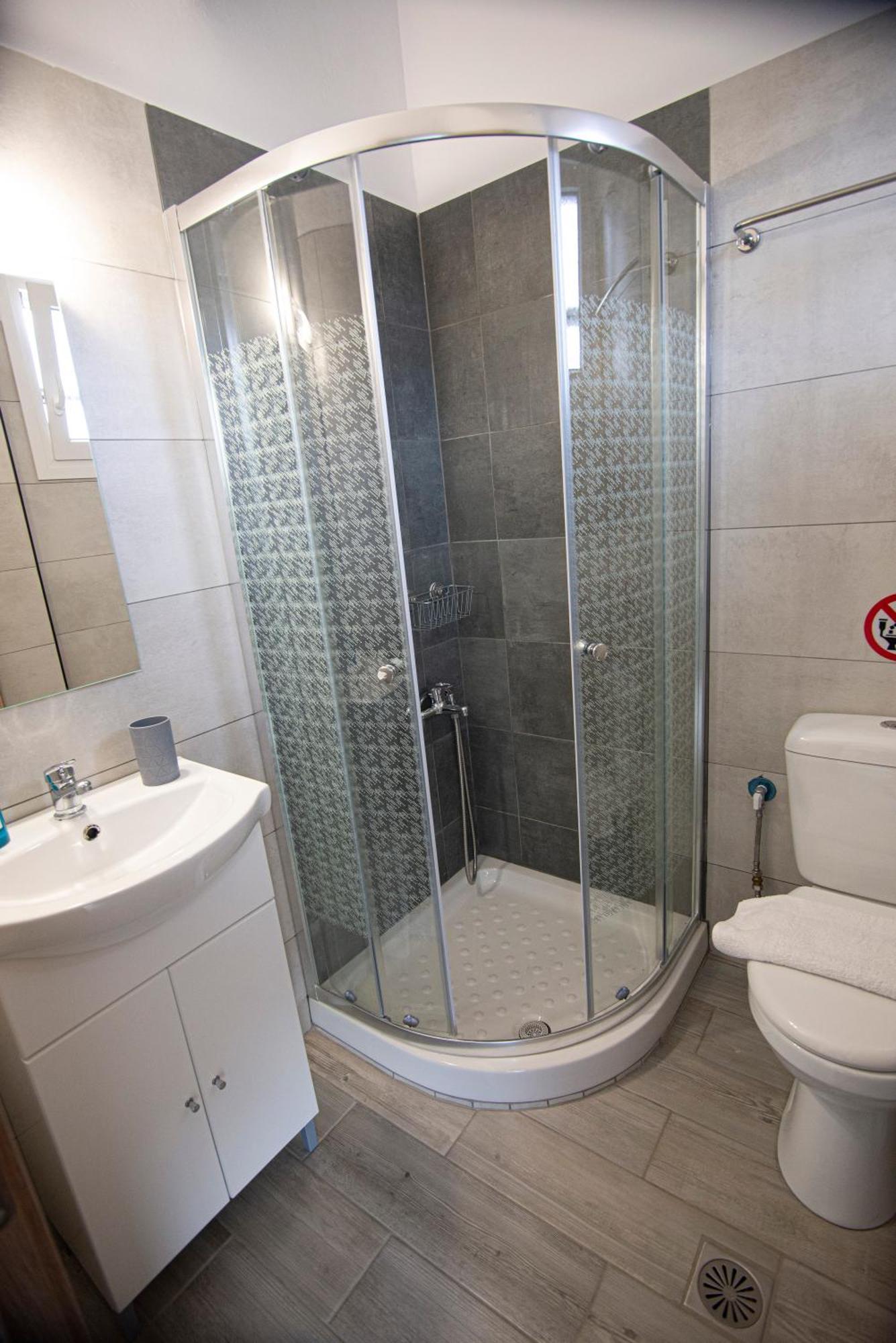 Nikitas Apartments & Suites Kanáli Eksteriør bilde