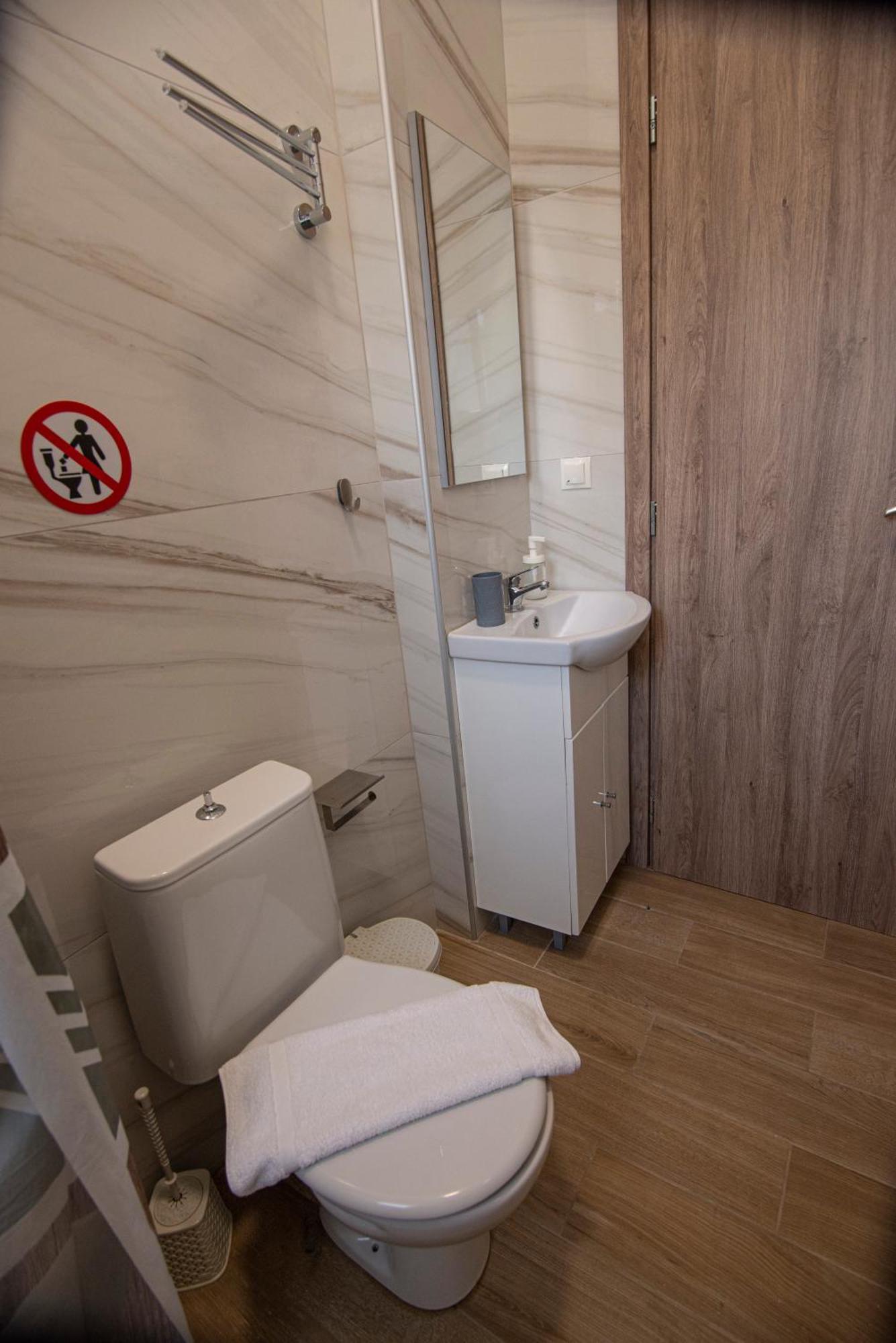 Nikitas Apartments & Suites Kanáli Eksteriør bilde